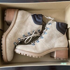 Lucky Brand Dareek Boots in Dune